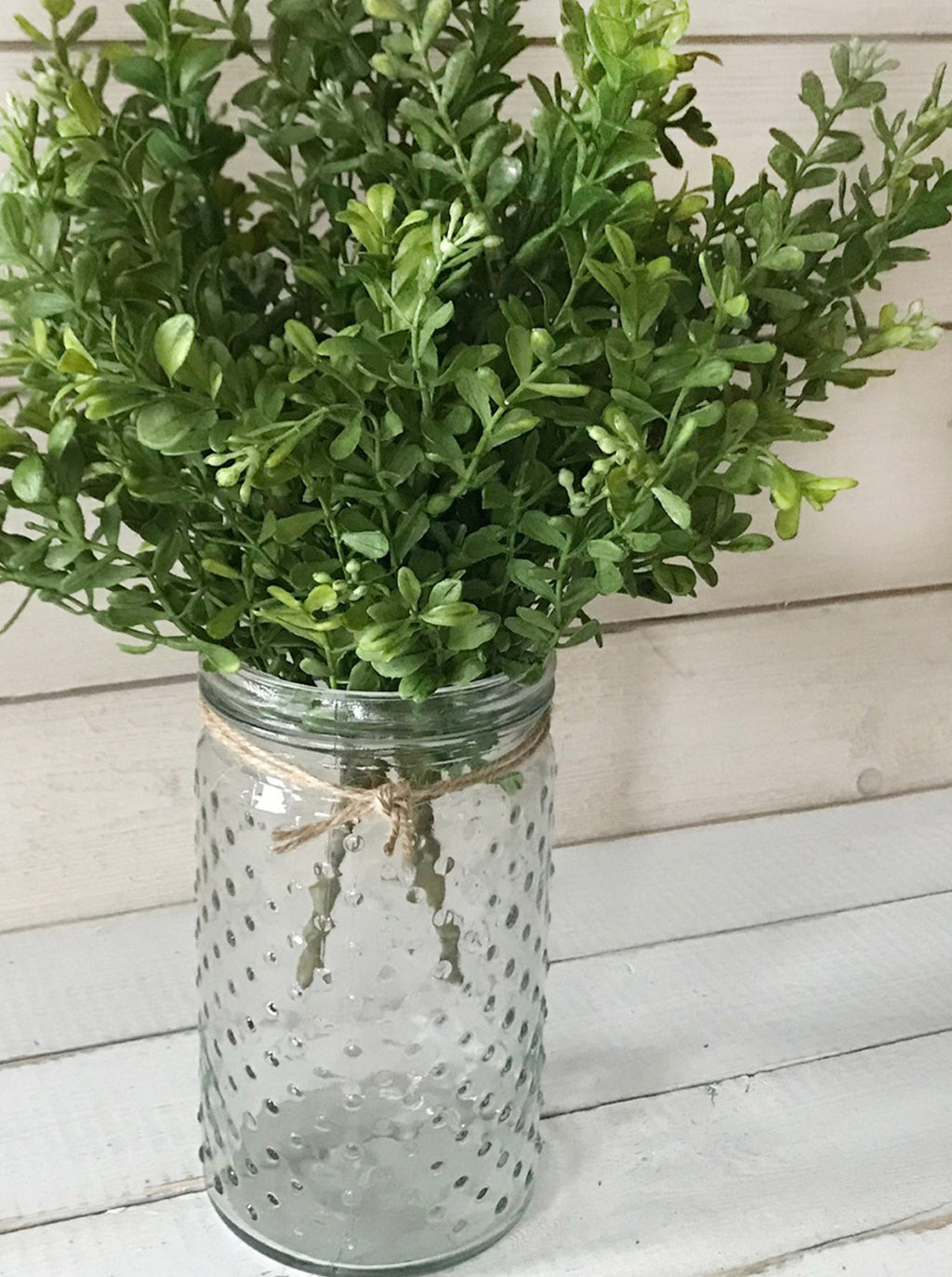 Artificial Boxwood Spray – Rustic Greenery for Vases & Centerpieces
