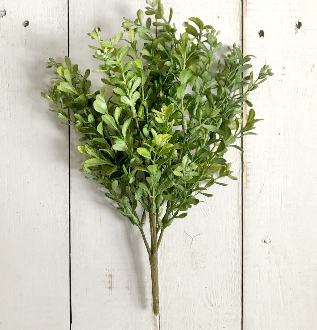 Artificial Boxwood Spray – Rustic Greenery for Vases & Centerpieces