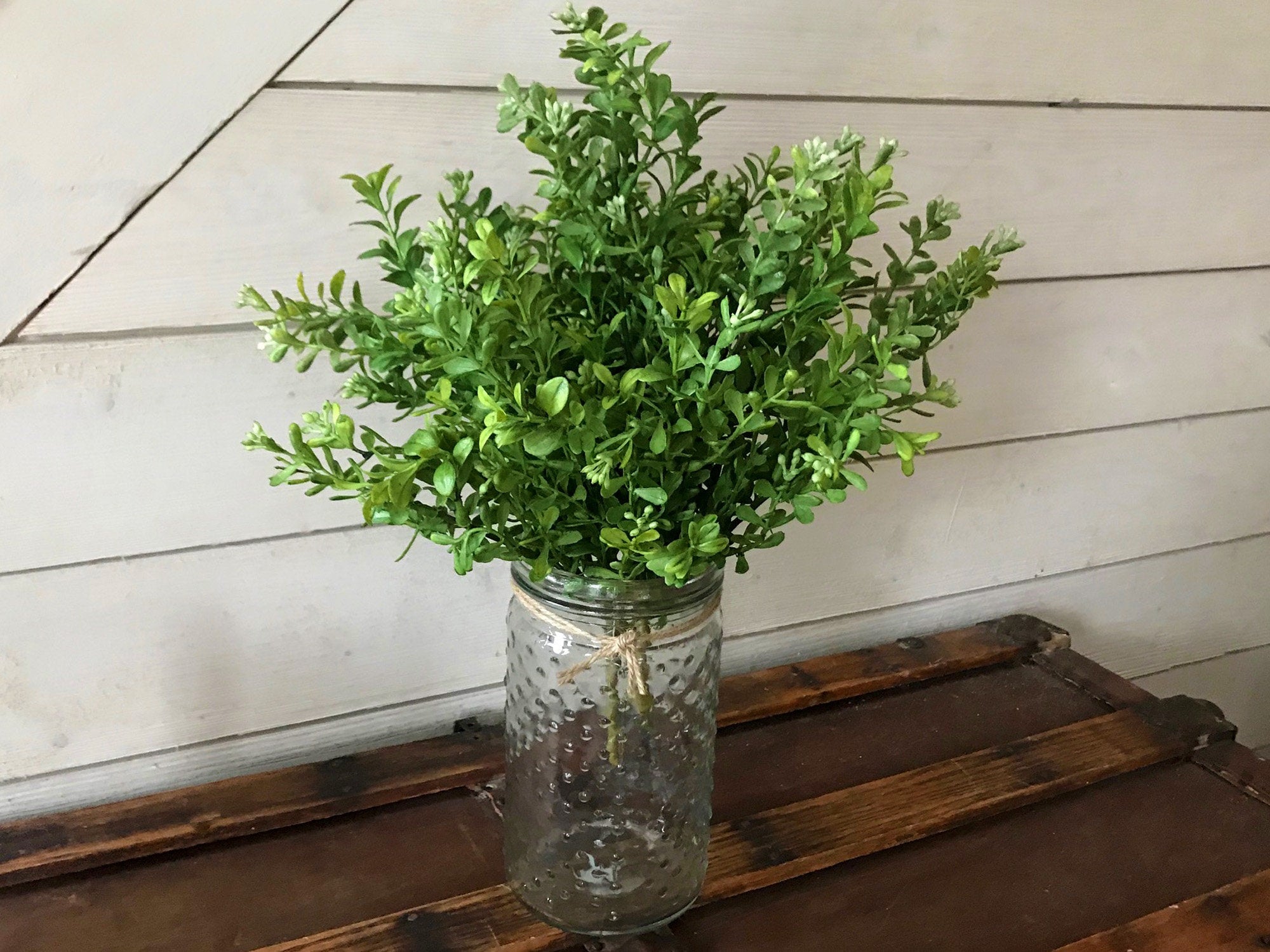 Artificial Boxwood Spray – Rustic Greenery for Vases & Centerpieces