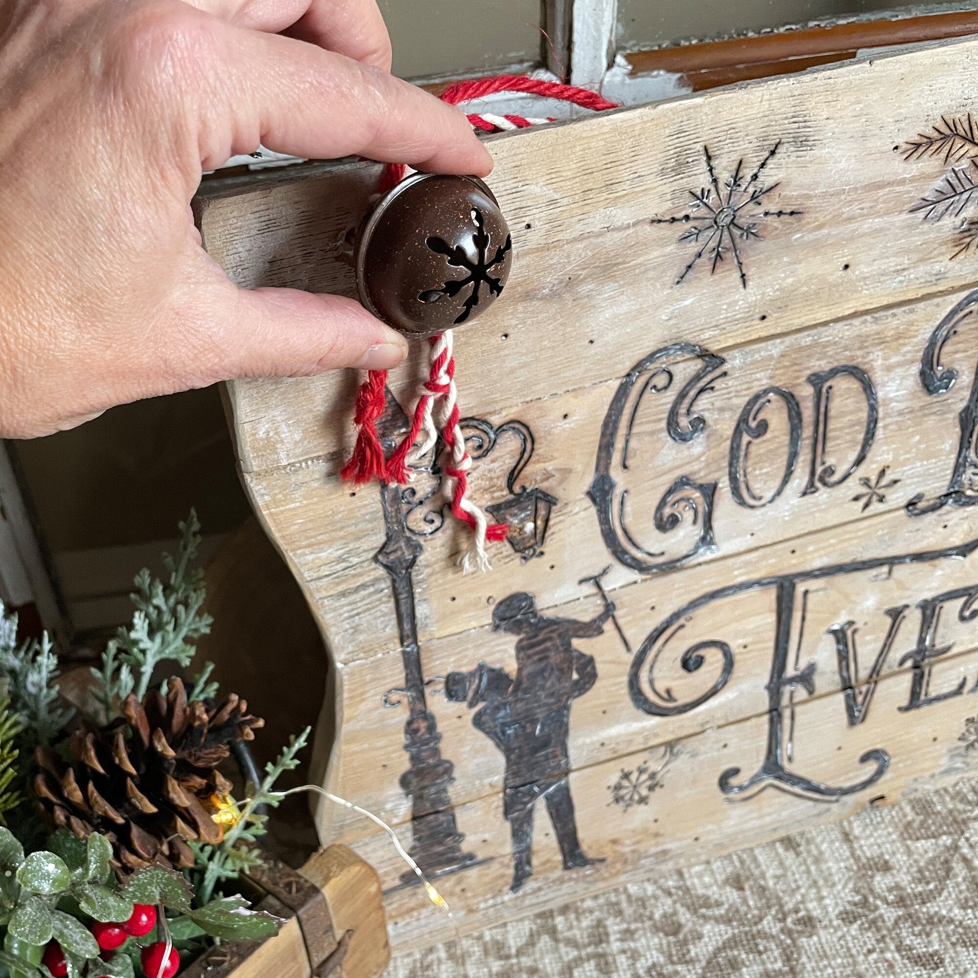 Rustic Vintage Christmas Sign – Tiny Tim Quote Holiday Decor