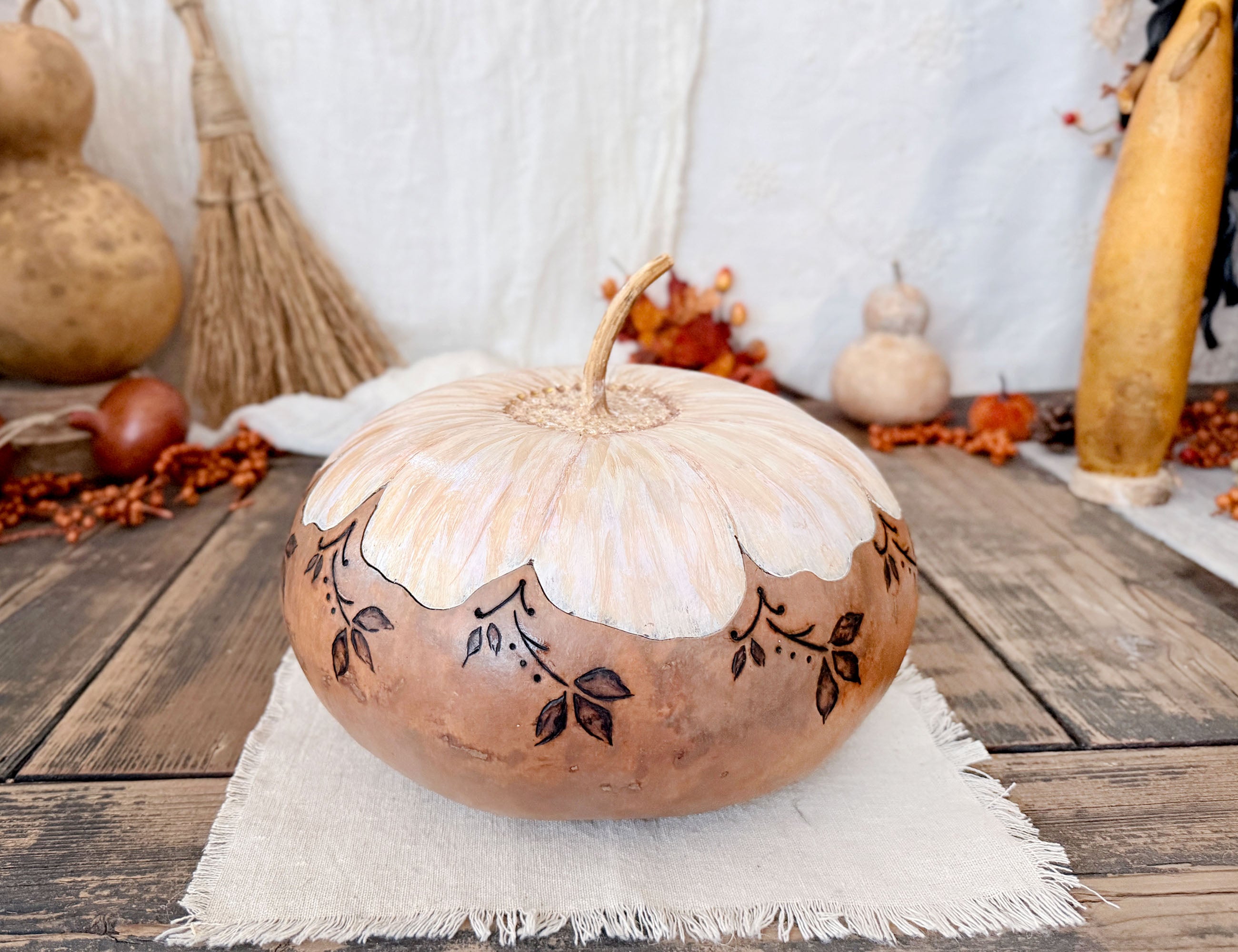 Decorative artisan bowl with fitted flower blossom lid. Natural stem acts as a handle to lift lid