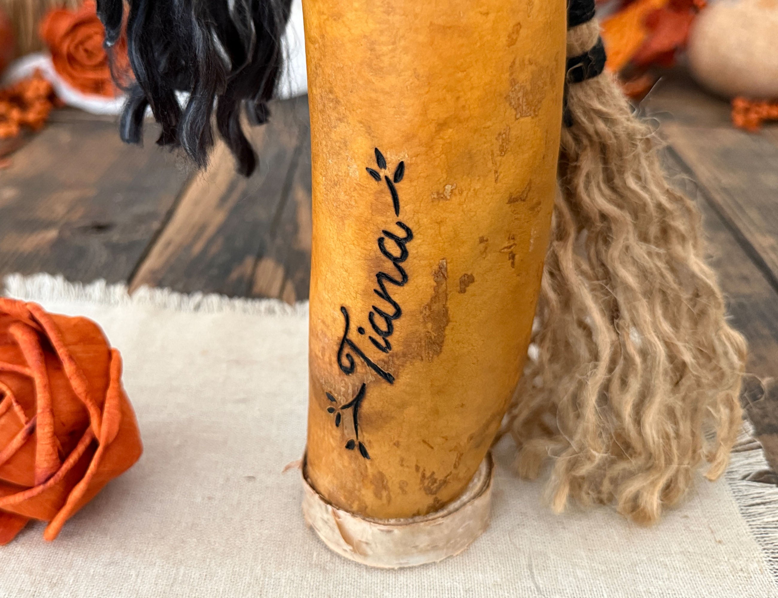 Primitive Gourd Witch Figurine "Tianna" — Hand-Carved Halloween Table Decor