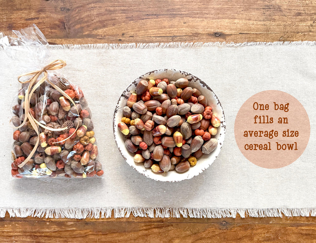 Packaged and bowl of dried pods on a  wooden surface with text indicating filling capacity.