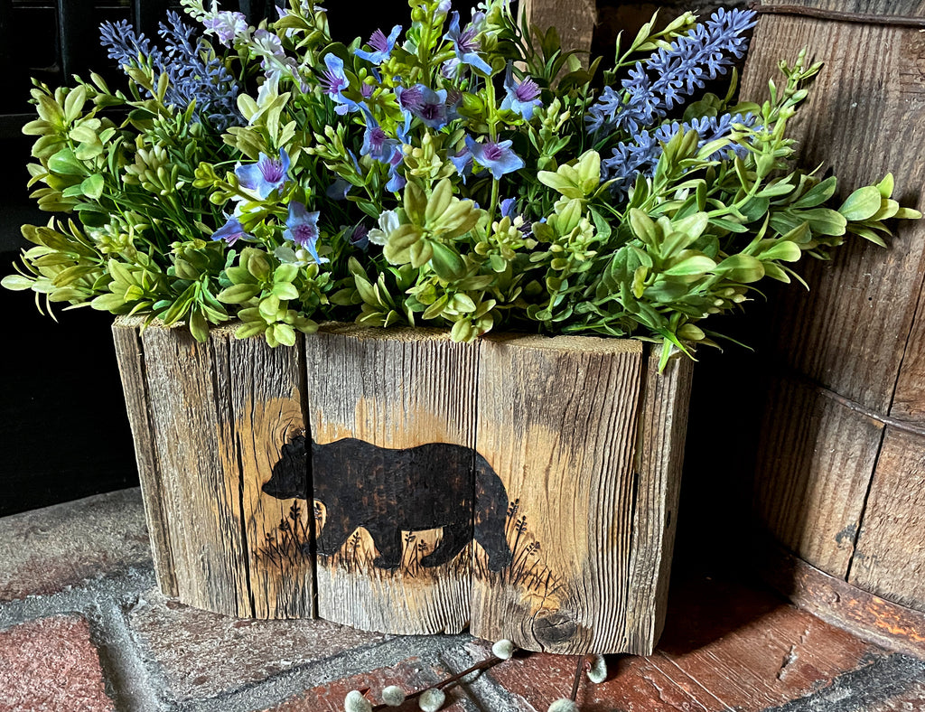 Boxwood Black Bear Wood Box Centerpiece – Rustic Woodland Decor