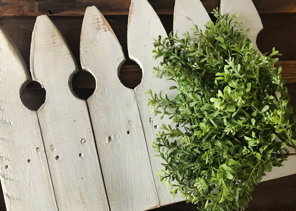 Artificial Boxwood Spray – Rustic Greenery for Vases & Centerpieces