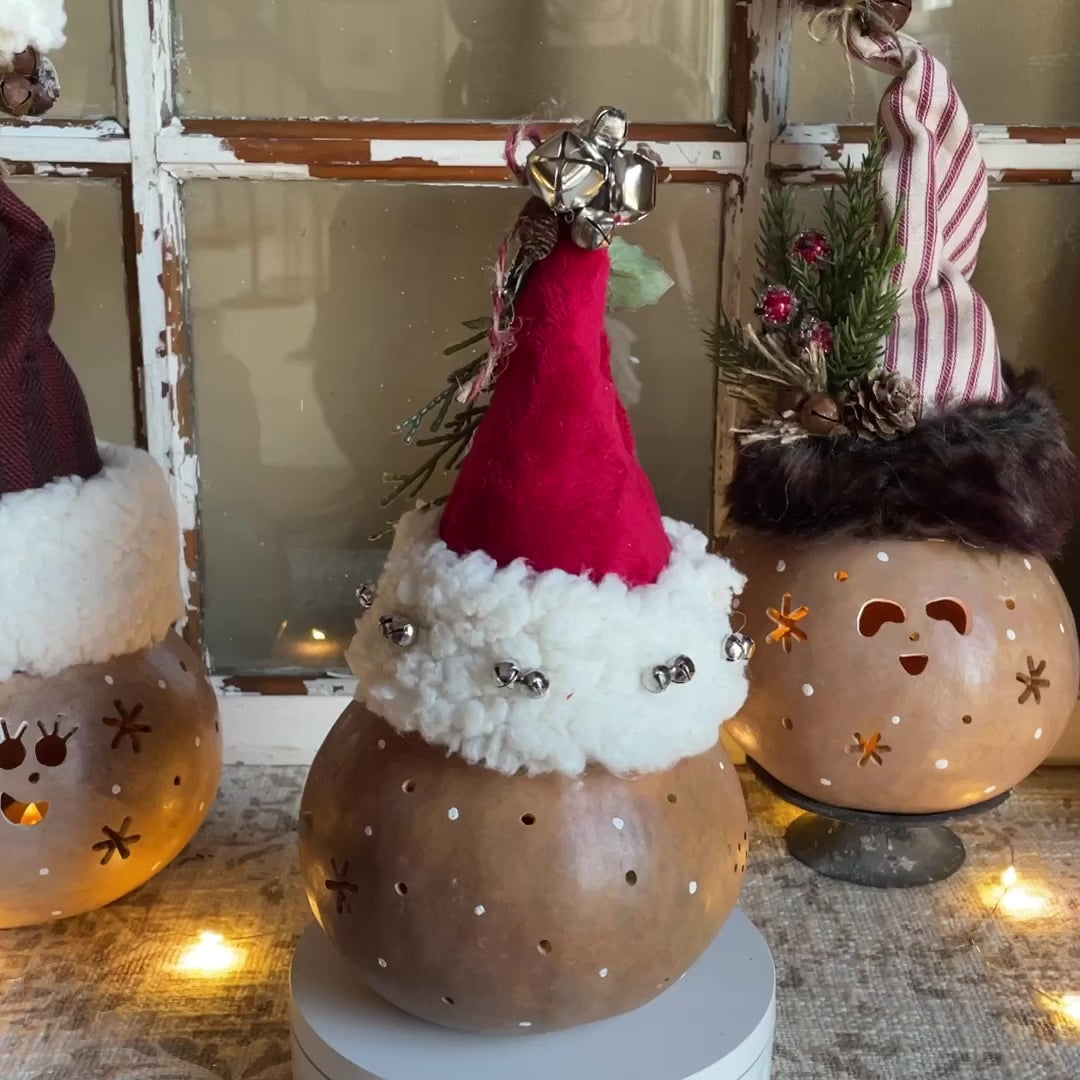 Zingle Kringle Elf – Handmade Gourd Elf, Rustic Christmas Decor