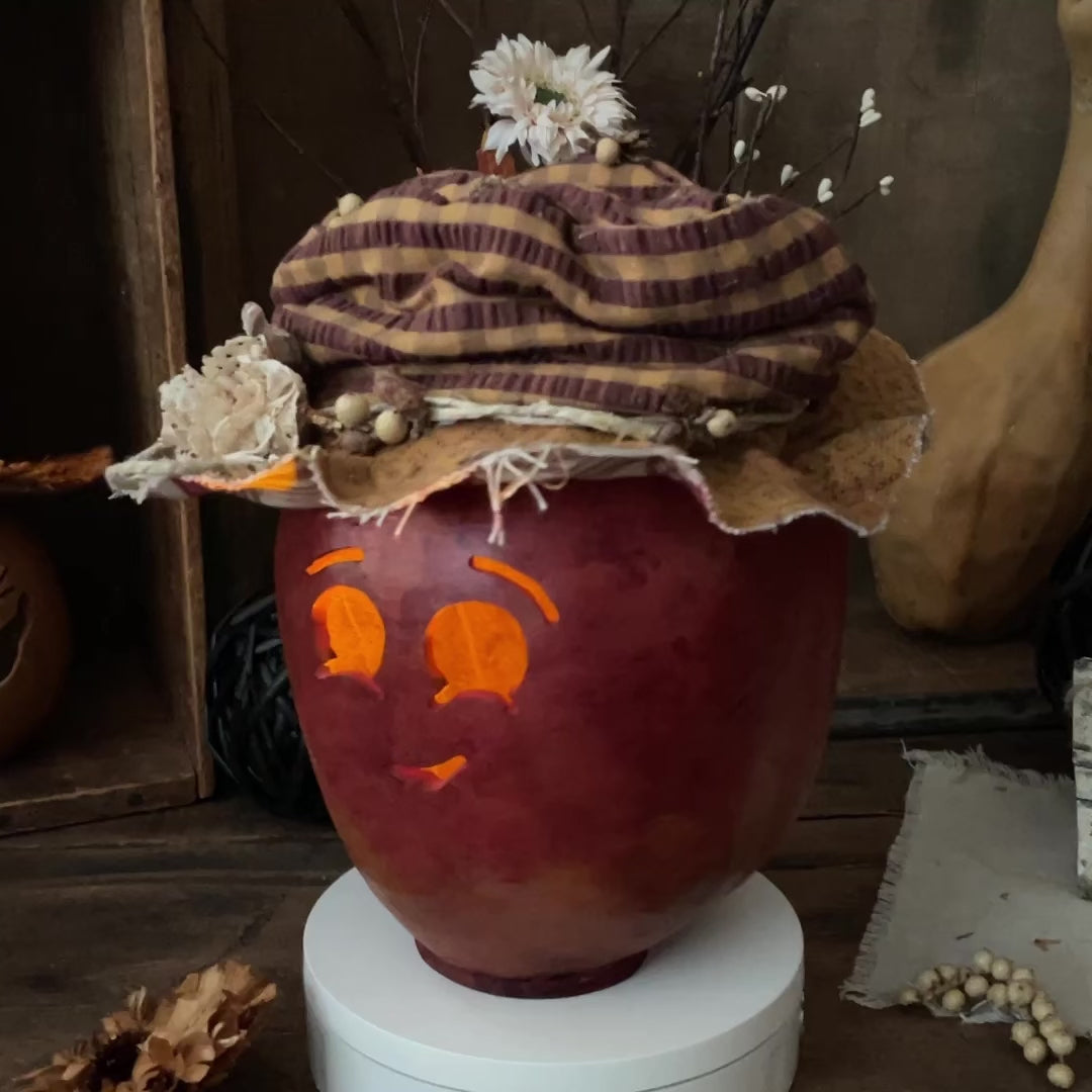 Apple theme pumpkin with candle