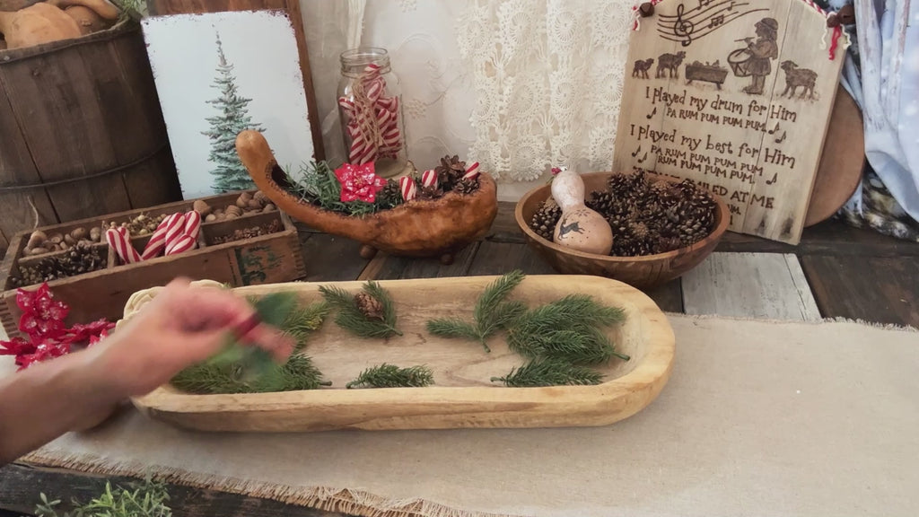 Christmas bowl filler arrangement demonstration.